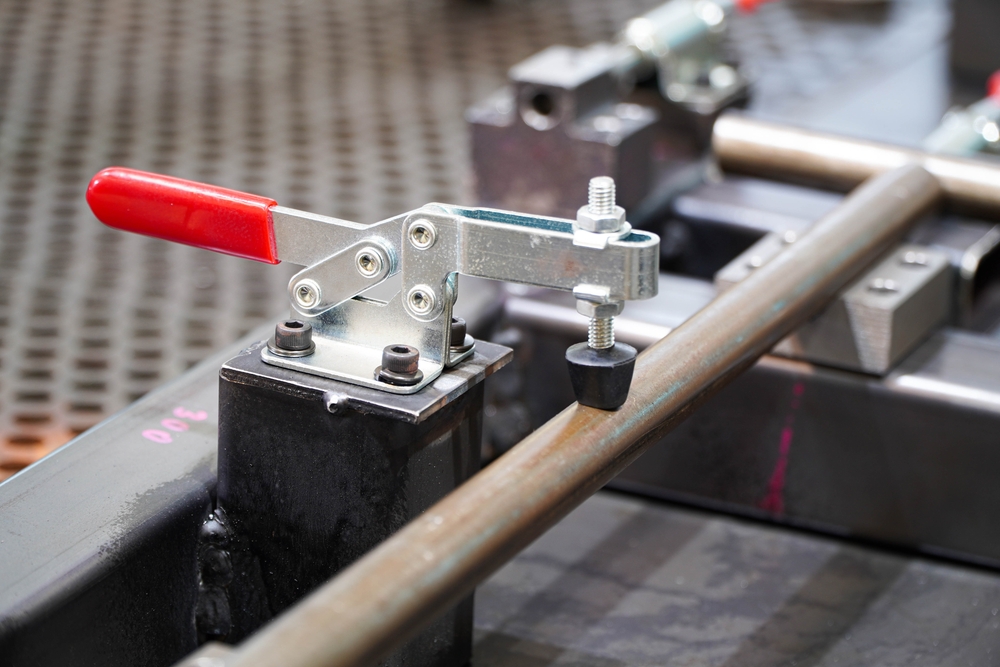 Swiftin stainless steel toggle clamp used in Ahmedabad pharma plant